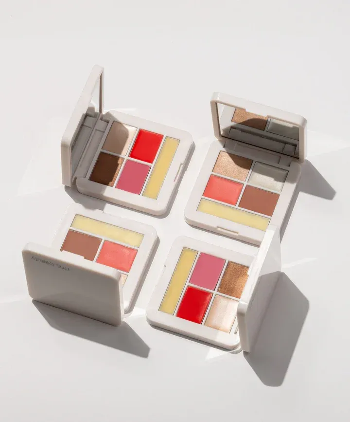 Signature Makeup Set